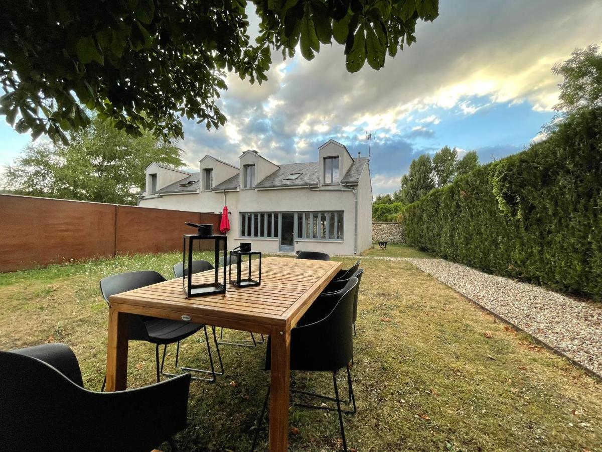 Villa Maison De Campagne Entierement Climatisee Avec Grand Jardin Pressagny-lʼOrgeuilleux Exterior foto